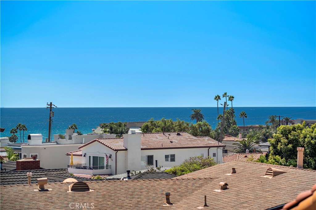 223 Avenida Victoria