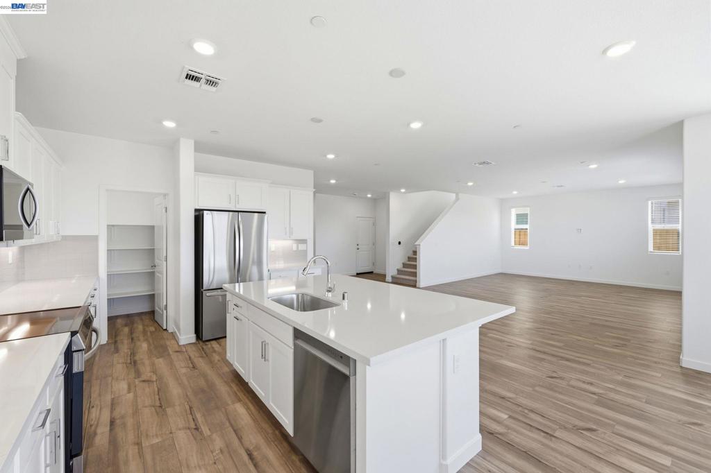 1028 Bluebell Circle