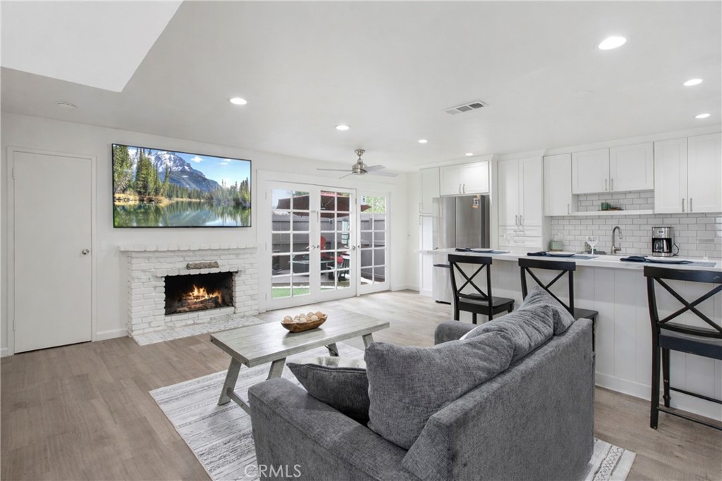 25692 Paseo Colonial