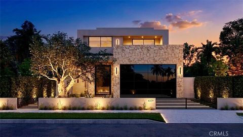 Photo of 4329 Farmdale Avenue, Studio City, CA 91604 (MLS # SR26081155)