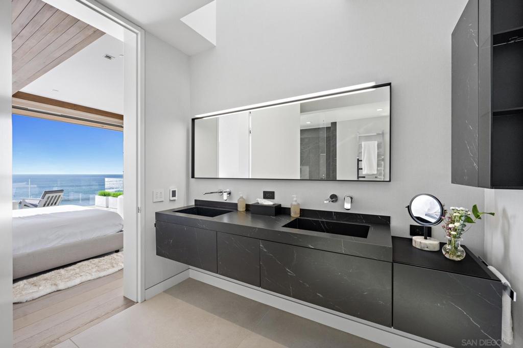 La Jolla - Residential Lease