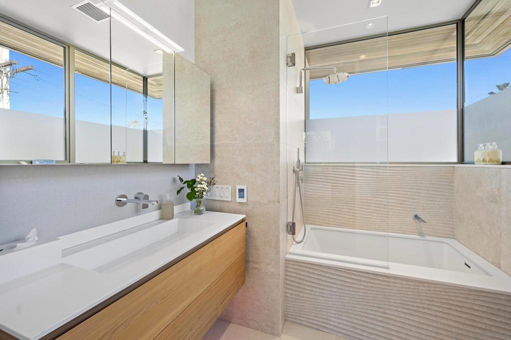 La Jolla - Residential Lease