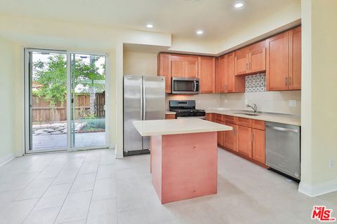 Photo of 7132 Farralone Avenue #207, Canoga Park, CA 91303 (MLS # 26829711)