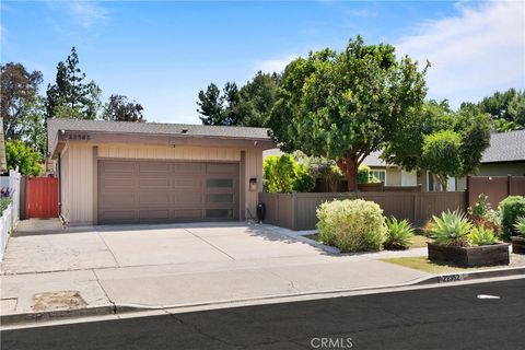 22352 Torino Laguna Hills CA 92653