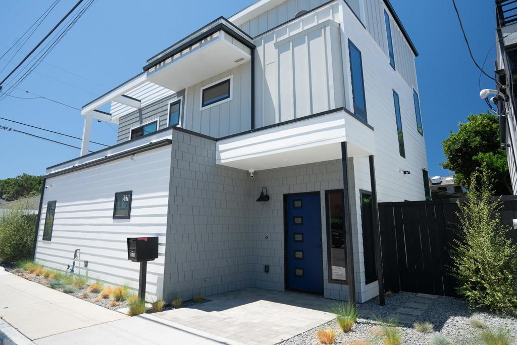 Pacific Beach - Residential