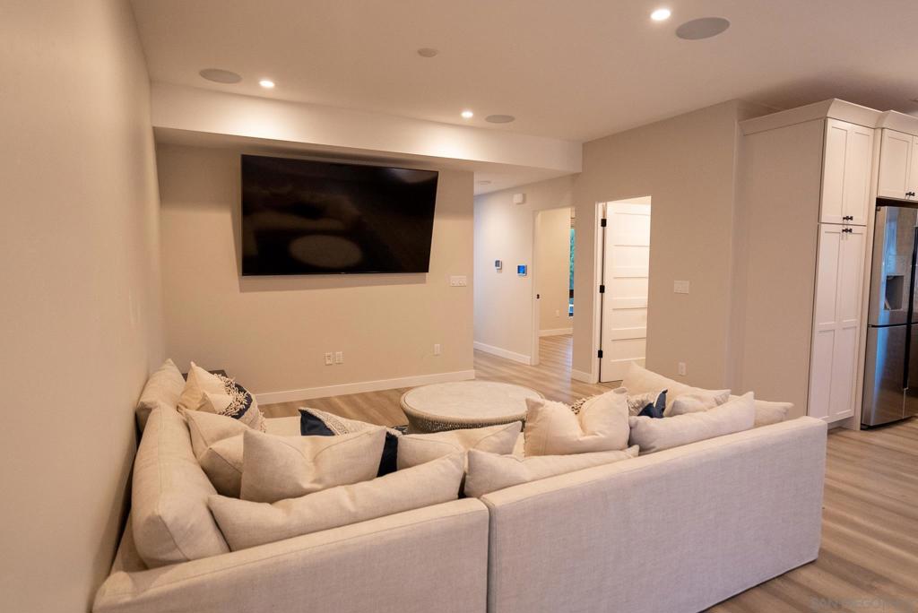 Pacific Beach - Residential