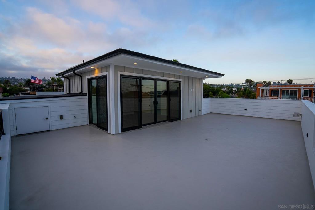 Pacific Beach - Residential