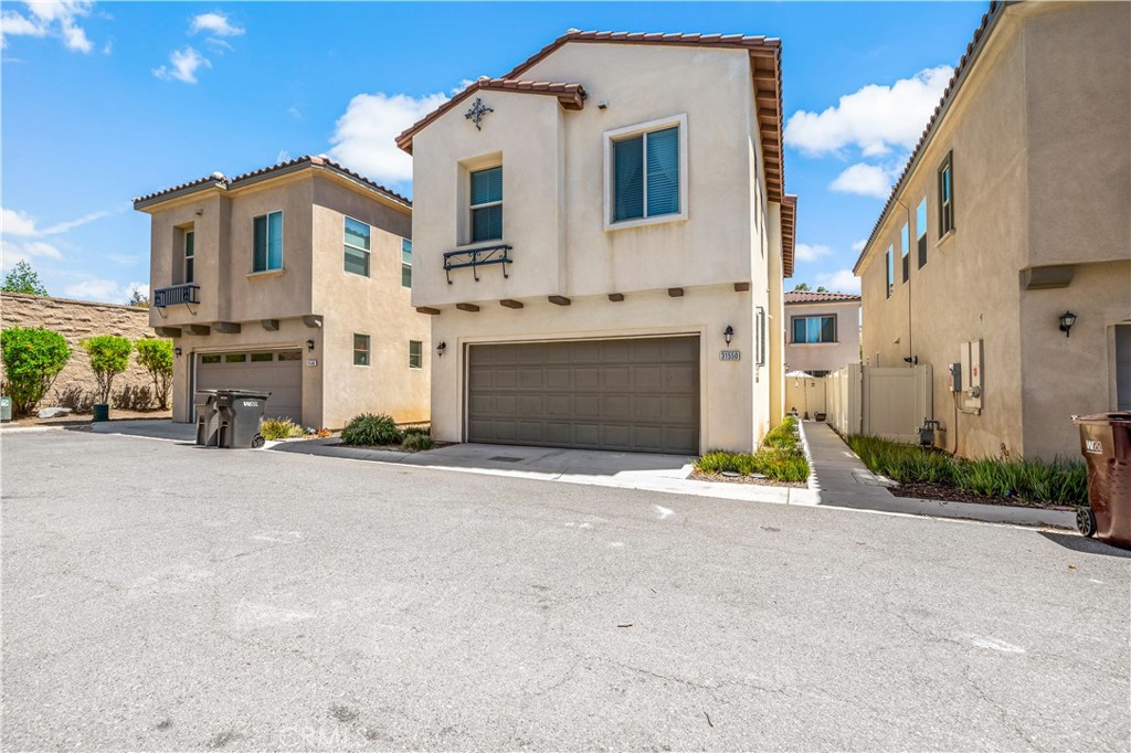 31550 Alicante Loop