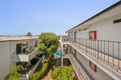 Tiny photo for 415 S Prospect Avenue #106, Redondo Beach, CA 90277 (MLS # SB25199526)