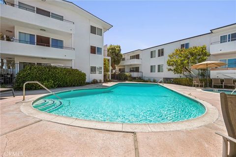 Tiny photo for 415 S Prospect Avenue #106, Redondo Beach, CA 90277 (MLS # SB25199526)