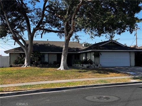 Photo of 518 Juniper ST, Brea, CA 92821 (MLS # OC26190245)