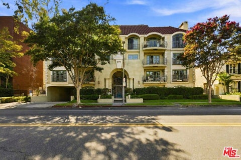 Photo of 277 S Spalding Drive #203, Beverly Hills, CA 90212 (MLS # 26873929)