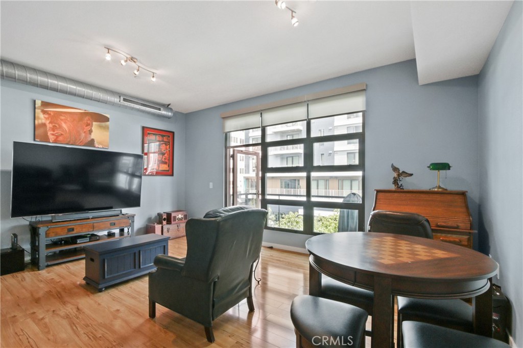 133 The Promenade N 330
