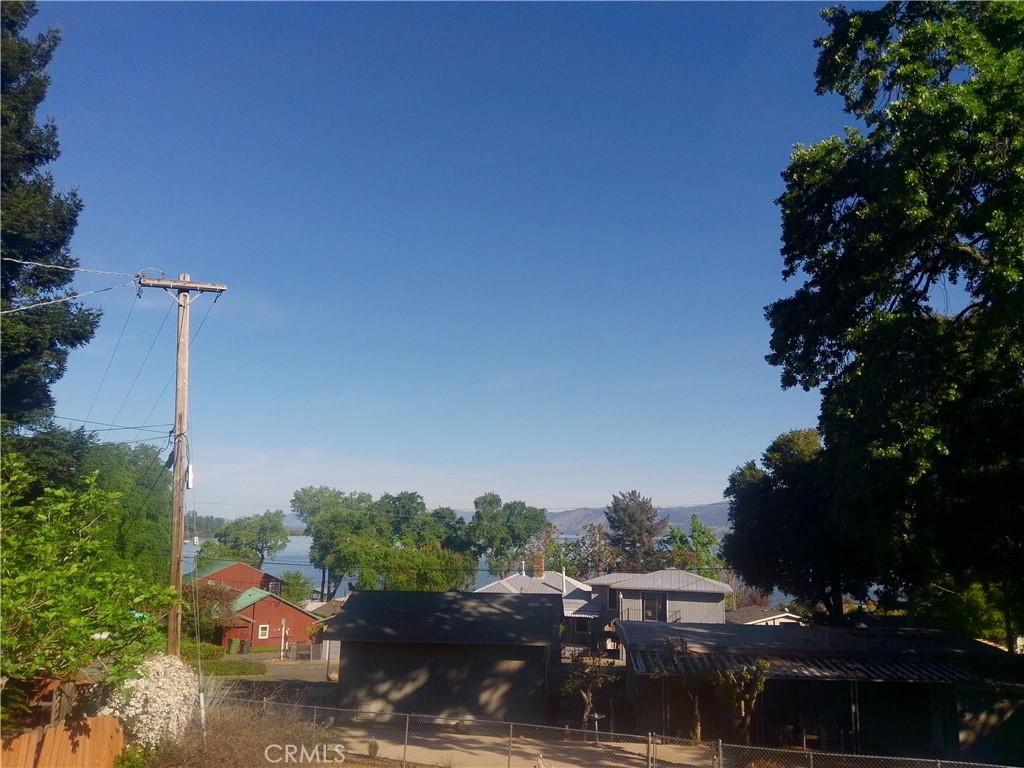 6537 Forestview Dr