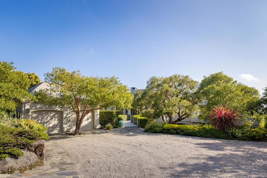 1564 Sonado Road