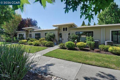 Photo of 1124 Oakmont Dr DR #2, Walnut Creek, CA 94595 (MLS # 41139243)