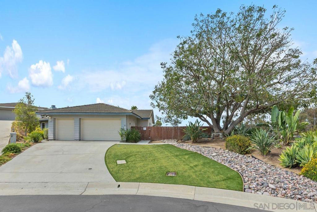1315 Eagle Glen