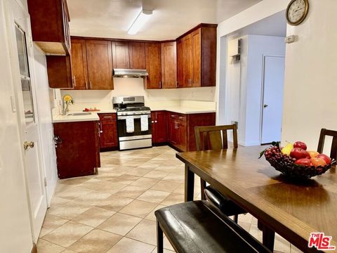 2328 Pine Street Rosemead CA 91770