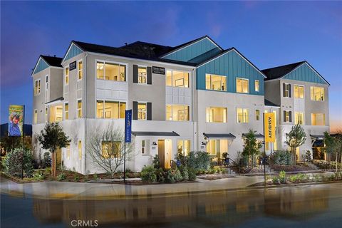 5921 Gramercy Way Eastvale CA 92880