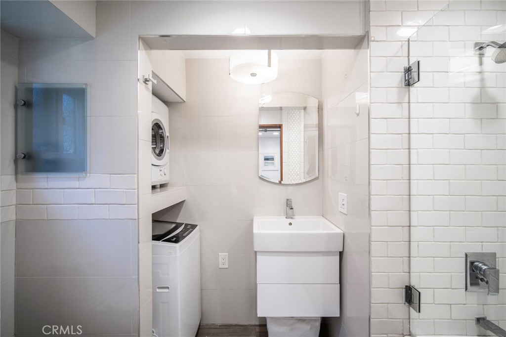 Lantern Village Central (LDC) - Residential Lease