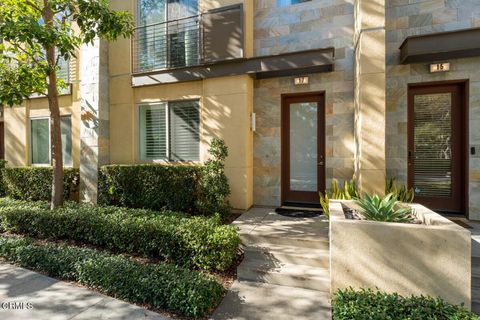 Photo of 17 Delancy, Irvine, CA 92612 (MLS # P1-25502)