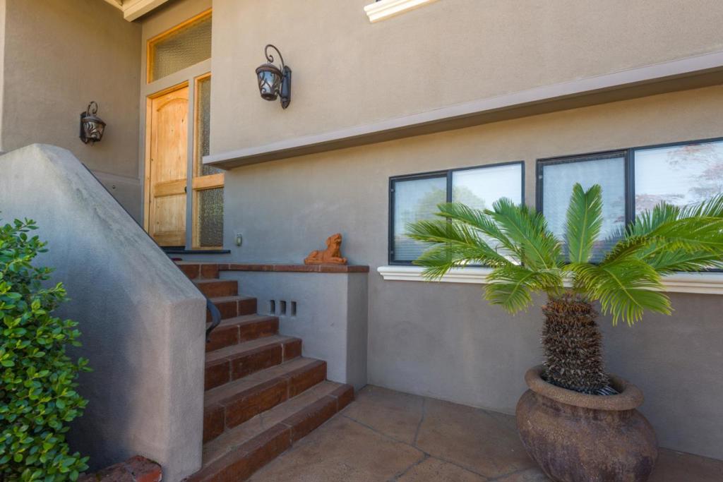 1082 Eden Bower Lane