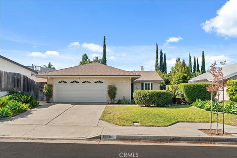 Photo of 19661 Parkview Terrace, Yorba Linda, CA 92886 (MLS # PW26124463)