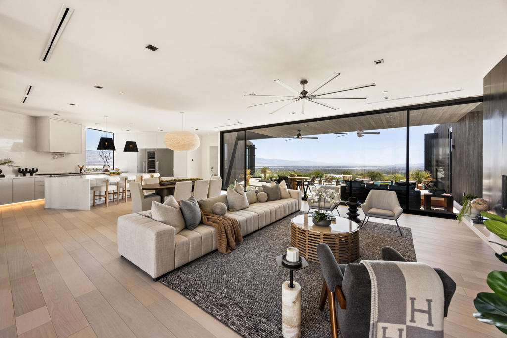 Desert Palisades - Residential