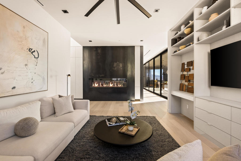 Desert Palisades - Residential