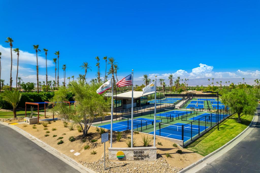 Desert Horizons C.C. - Residential
