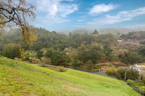 Photo of Los Gatos, CA 95032 (MLS # ML81987302)