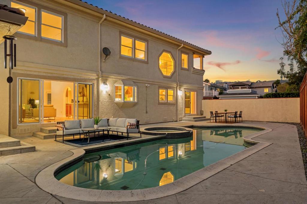 539 Silver Avenue