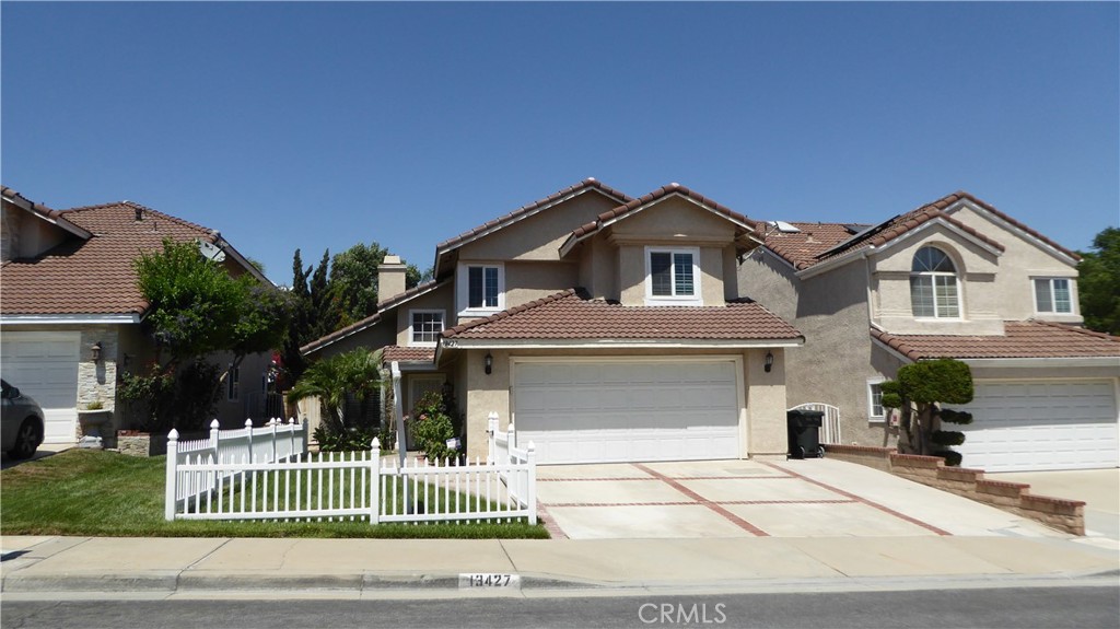 Chino Hills pool home in great neighborhood walk to Skyview park, minutes to supermarket, shopping centers, Costco, Freeway access. Vaulted ceilings, wood shutter, tile and wood floor, all closets upgraded with built in organizer, jet tub in master bedroom, ceiling fan, attic fan upstairs, central air, stainless appliances in kitchen, refrigerator included, washer and dryer in garage included, water softener. Backyard with patio, beautiful pool and spa.