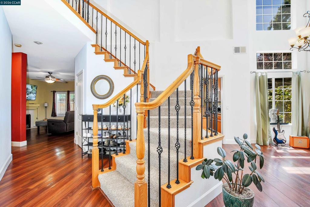 634 Sundale