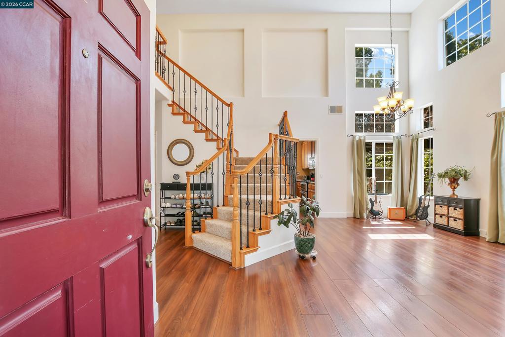 634 Sundale