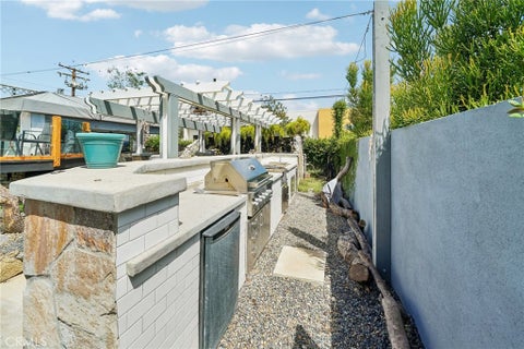 Tiny photo for 4535 Albion Dr DR, Riverside, CA 92503 (MLS # IV26196393)