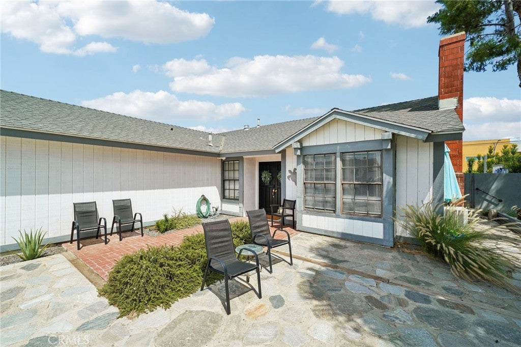 4535 Albion Dr