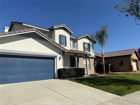 Photo of 33626 Marigold LN, Murrieta, CA 92563 (MLS # SW26105636)