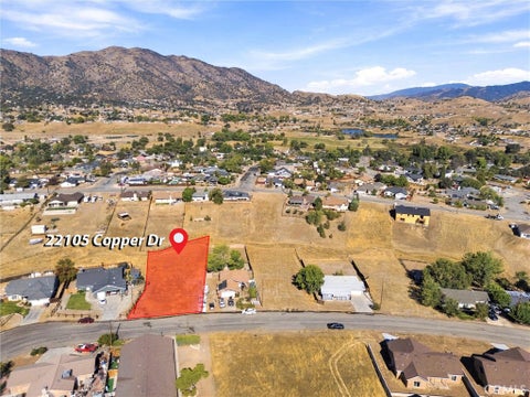 Photo of 22105 Copper Dr, Dr, Tehachapi, CA 93561 (MLS # SR26216835)