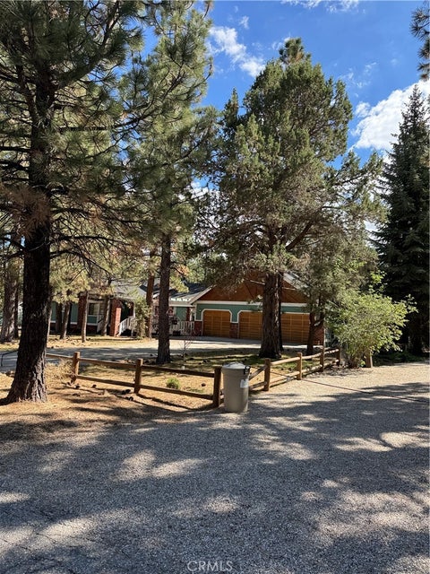 Photo of 2474 Oak LN, Big Bear City, CA 92314 (MLS # MC26225150)