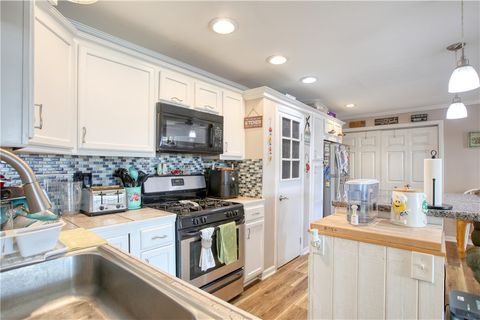 Tiny photo for 770 & 772 Beverly, Nipomo, CA 93444 (MLS # NS26040720)