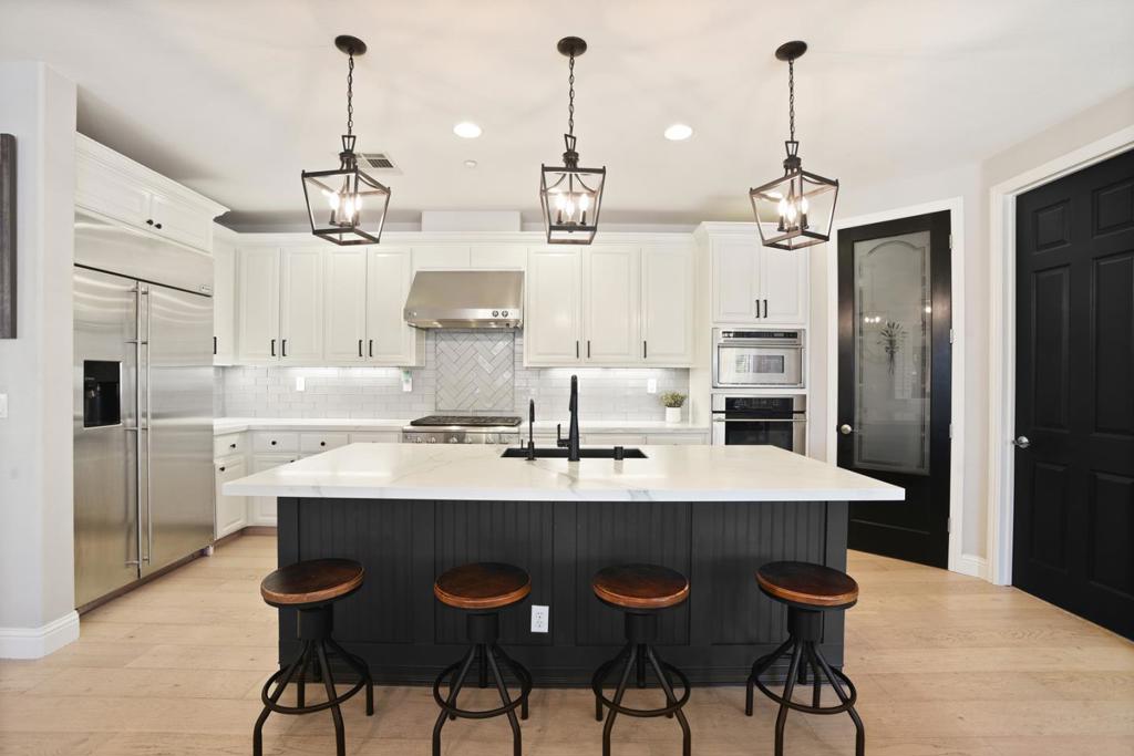 2264 Star Lilly Court