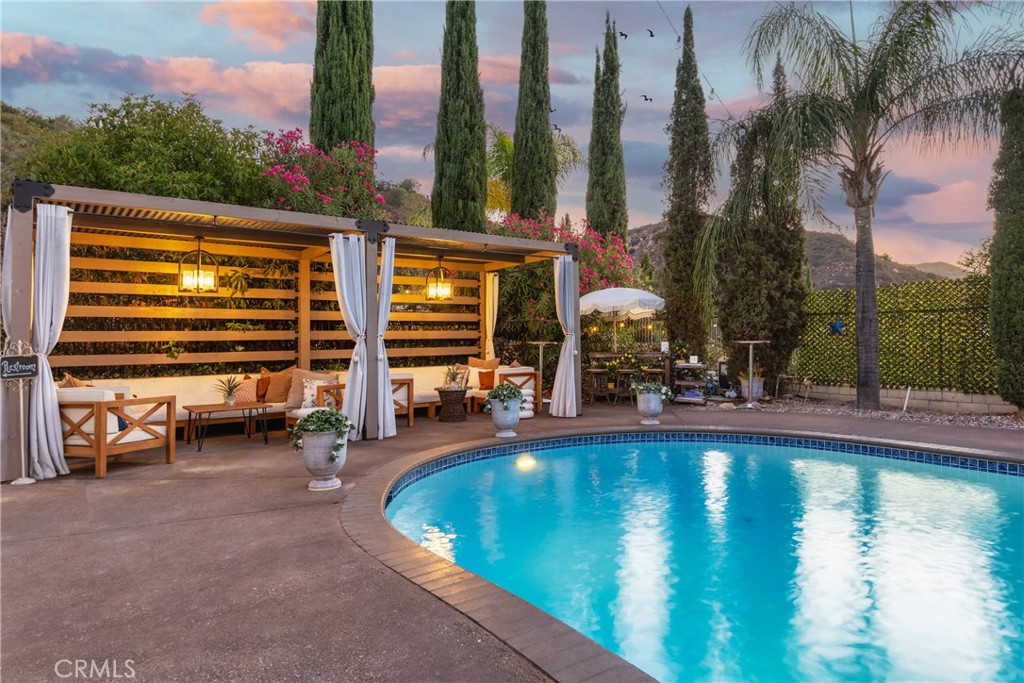 22053 Highland Street