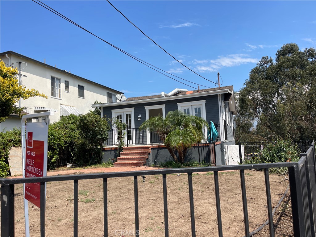 Bank-Owned Opportunity in Silver Lake Heights!
Don’t miss this rare chance to own a 1,500 sq. ft. single-family residence in the heart of one of LA’s most sought-after neighborhoods. Currently configured as two units, this versatile property offers endless potential.
The upper unit features 2 spacious bedrooms and 1 bath, while the lower unit also offers 2 bedrooms and 1 bath with an open-concept kitchen—perfect for modern living or generating rental income. With R-2 zoning, you have flexibility to maximize this property as an income-producing asset, a live/work setup, or simply transform it back into a stunning single-family home.
Located just blocks from the iconic Silver Lake Reservoir, you’ll enjoy close proximity to trendy dining, boutique shopping, and quick freeway access for an easy commute. This is the ultimate blend of city convenience and neighborhood charm. Photos coming soon—stay tuned!