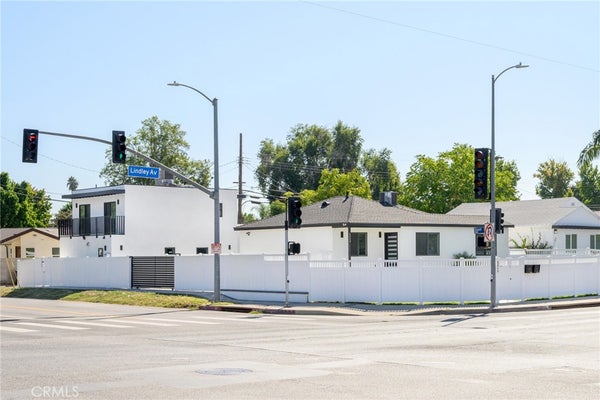 18060 W OXNARD ST, ENCINO, CA 91316 - Image 99d7eebb6f297fcd0a0f6c1247b110fb/3189342196
