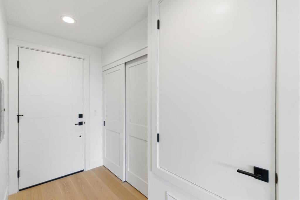560 El Camino Real 206