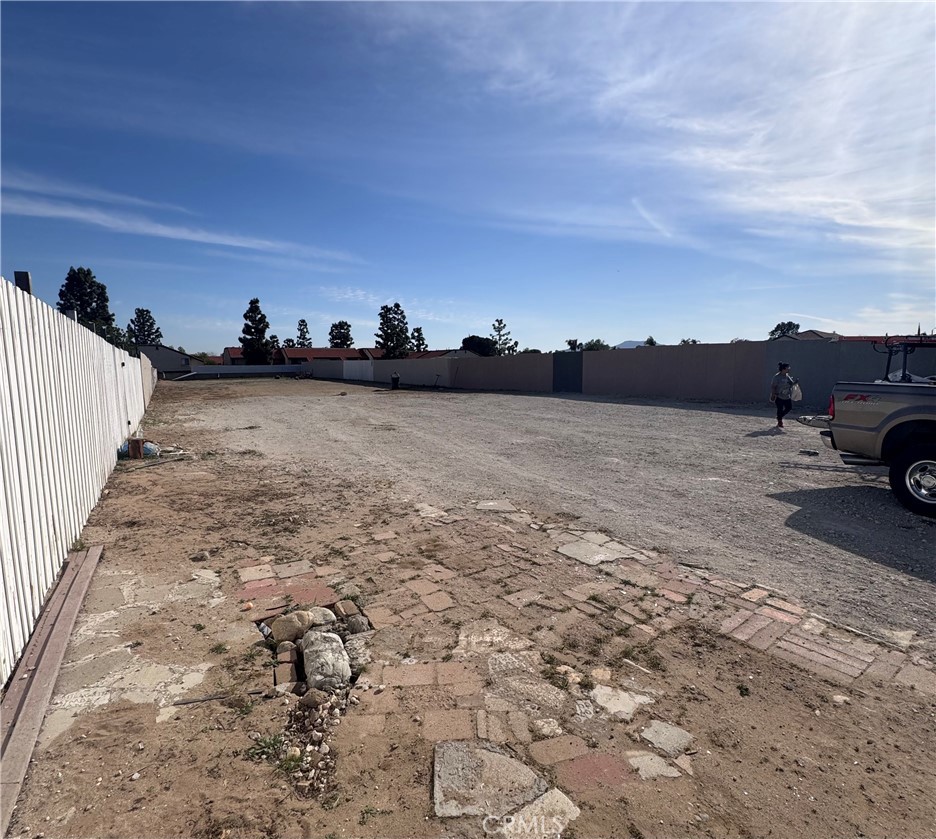 135 W Randall Avenue