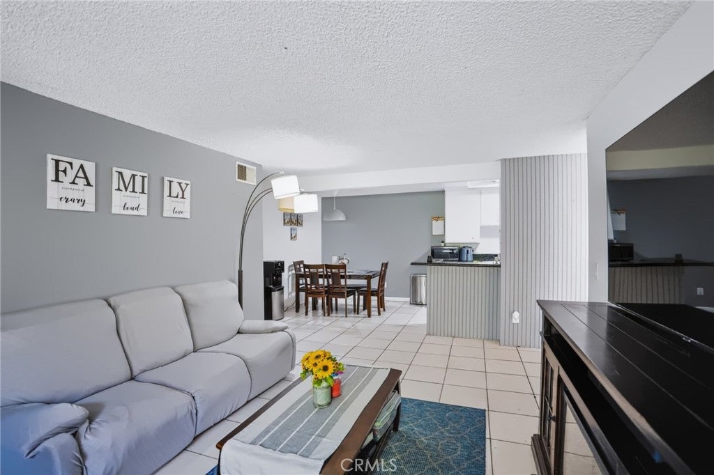 1101 W Macarthur Blvd #157 BLVD, Santa Ana CA 92707