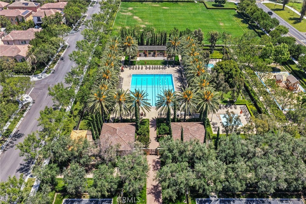 61 Bloomington, Irvine CA 92620