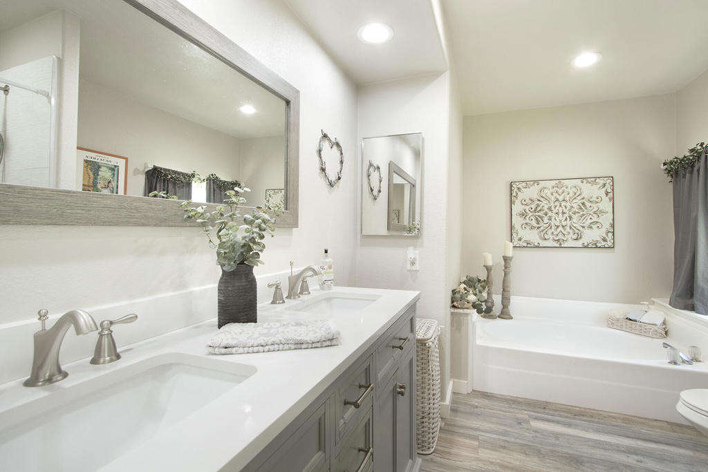 Ivey Ranch - Manufactured In Park